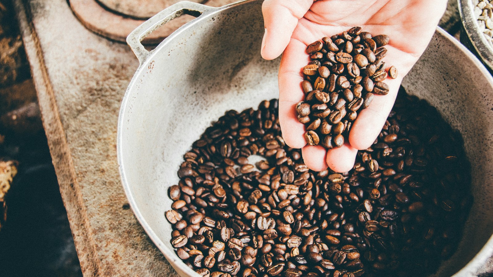 Migliori profumi al caffè: le fragranze più intense ed energizzanti