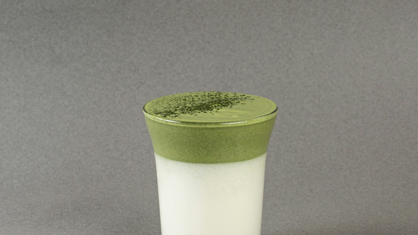 Migliori profumi al tè verde: le fragranze più fresche e aromatiche
